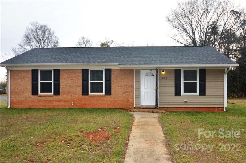 Property image 3 at 1007 Dedmon Drive, Charlotte, NC 28216