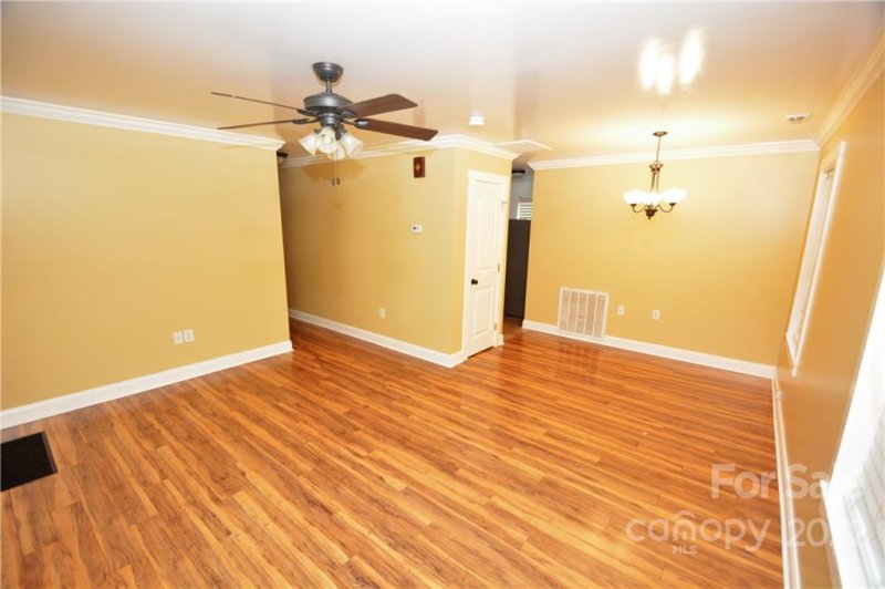 Property image 4 at 1007 Dedmon Drive, Charlotte, NC 28216