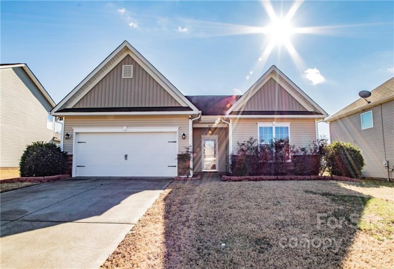 2117 Kingstree Drive