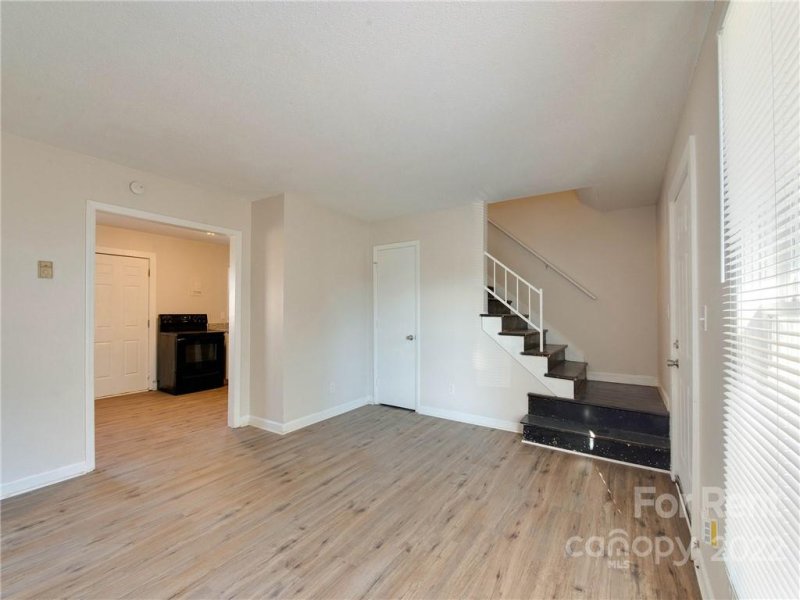 Property image 5 at 3616 Kentucky Avenue, Charlotte, NC 28216