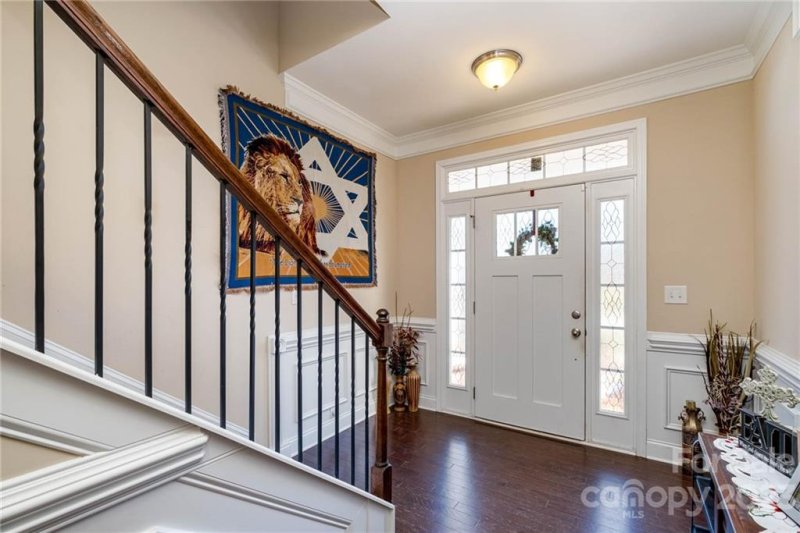 Property image 4 at 5910 Pepperpike Way, Charlotte, NC 28213