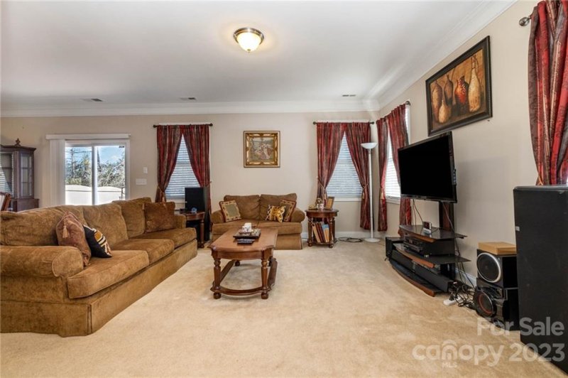 Property image 5 at 5910 Pepperpike Way, Charlotte, NC 28213