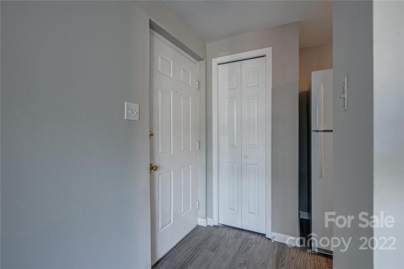 Property image 2 at 9510 Shannon Green Drive, Charlotte, NC 28213