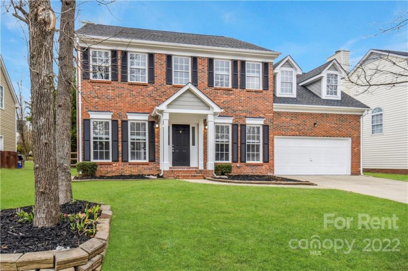 Property image 2 at 10619 Old Bridge Lane, Charlotte, NC 28269