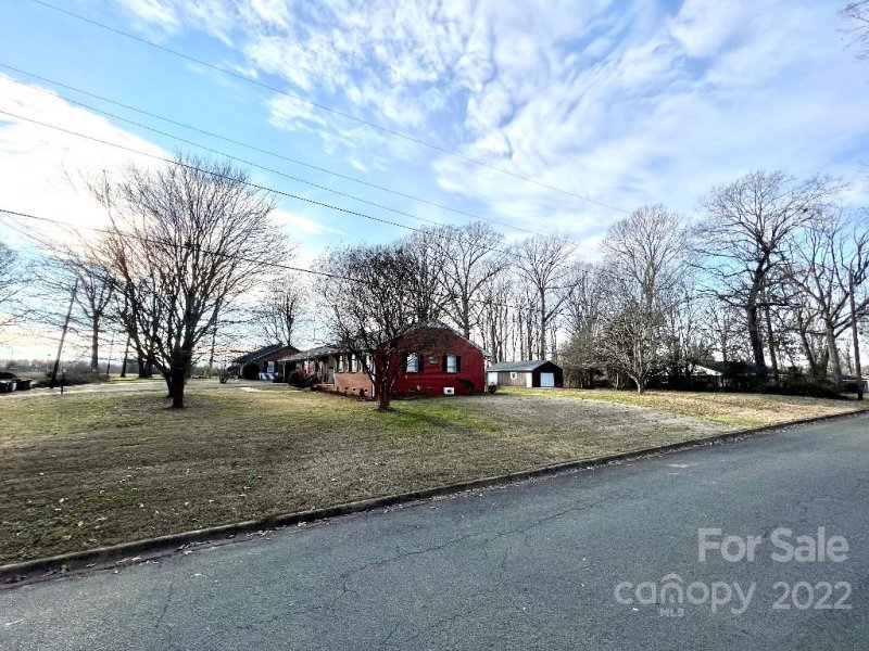 Property image 2 at 1400 Woodland Avenue, Monroe, NC 28112