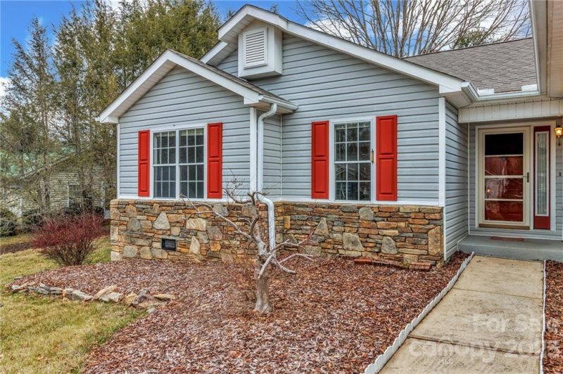 Property image 4 at 40 St Andrews Drive, Etowah, NC 28729