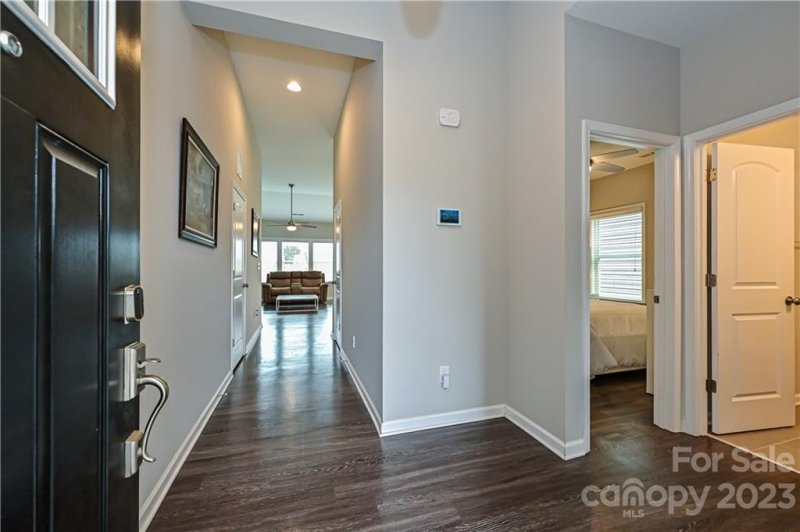 Property image 2 at 3911 Farmington Ridge Parkway, Charlotte, NC 28213