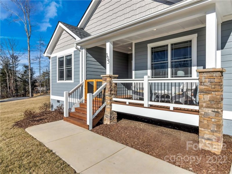 Property image 5 at 335 Windy Acres Knoll Drive, Hendersonville, NC 28792