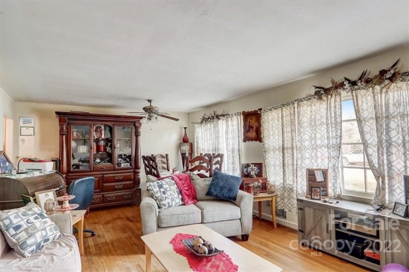 Property image 4 at 104 Balsam Road, Hendersonville, NC 28792