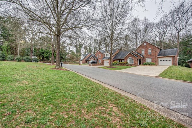 Property image 4 at 172 Columns Circle, Shelby, NC 28150
