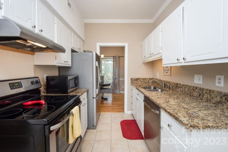 Property image 4 at 5941 Quail Hollow Road, Charlotte, NC 28210