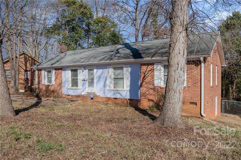 Property image 4 at 4909 Delivau Drive, Charlotte, NC 28215