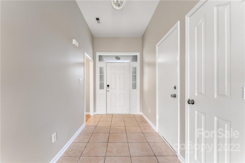 Property image 3 at 8427 Galena View Drive, Charlotte, NC 28269