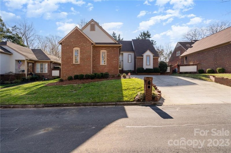 Property image 2 at 5131 Waxwind Lane, Charlotte, NC 28226