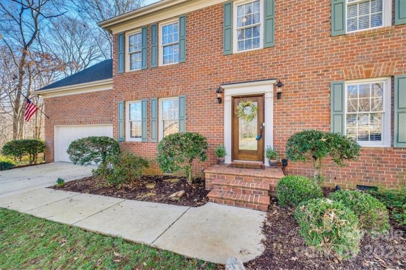 Property image 2 at 438 Shadydale Court, Fort Mill, SC 29708