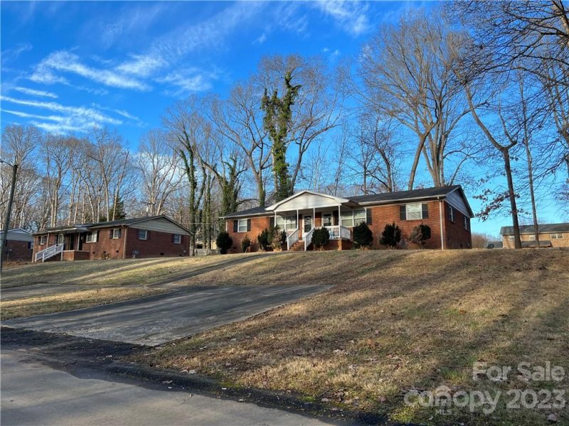 Property image 4 at 2332 Woodbridge Drive, Gastonia, NC 28056