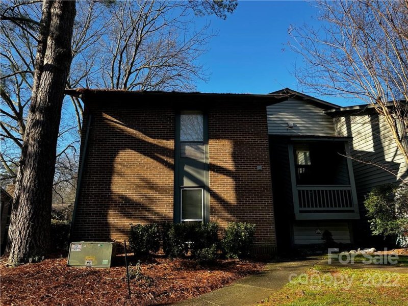 Property image 2 at 5026 Sardis Road, Charlotte, NC 28270