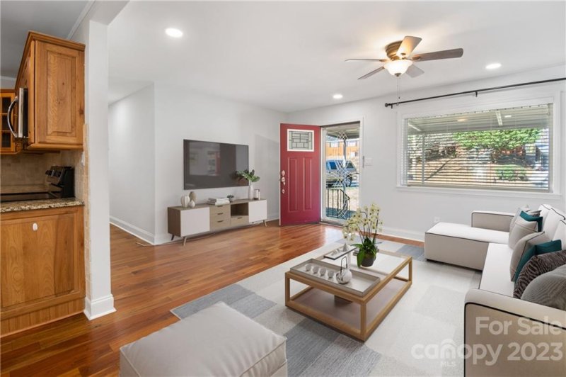 Property image 4 at 329 Echodale Drive, Charlotte, NC 28217