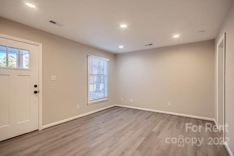 Property image 2 at 4336 Valeview Lane, Charlotte, NC 28269