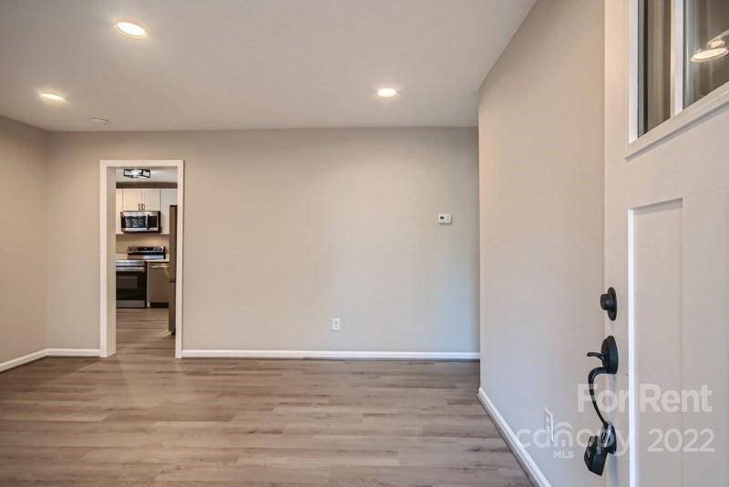 Property image 3 at 4336 Valeview Lane, Charlotte, NC 28269