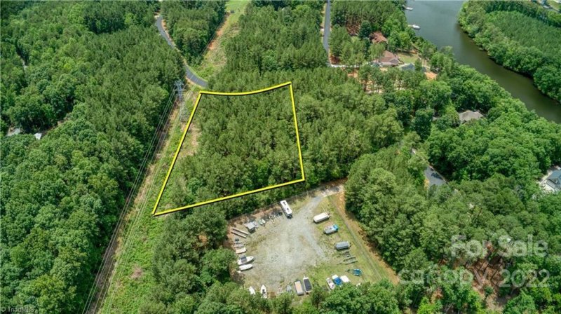 Property image 3 at 560 Cove Wood Drive, Denton, NC 27239