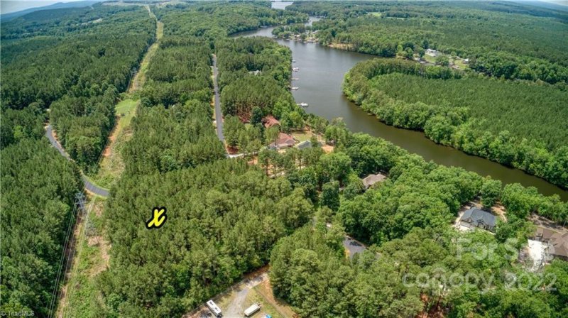 Property image 4 at 560 Cove Wood Drive, Denton, NC 27239