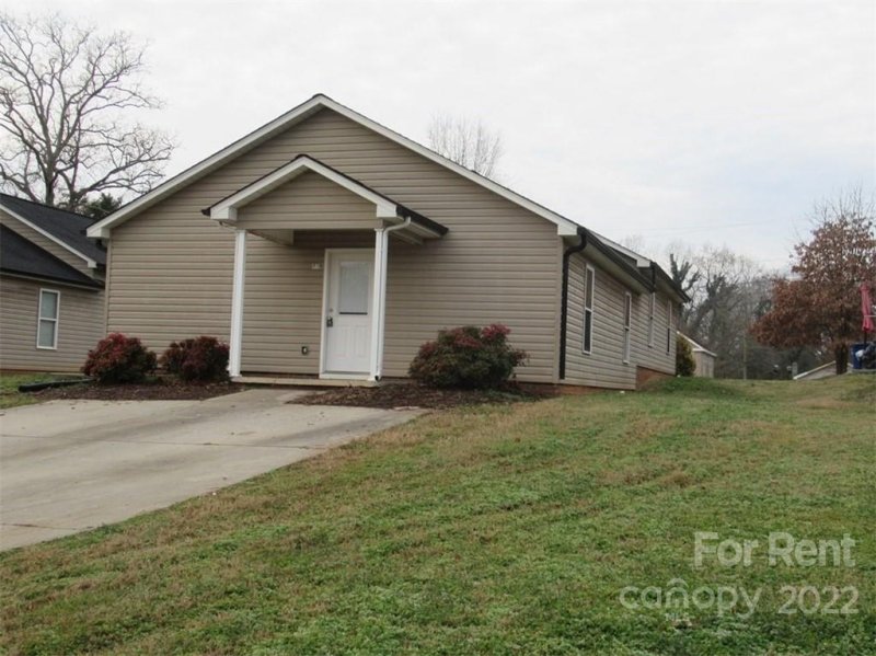 Property image 4 at 408 S Flint Street, Lincolnton, NC 28092