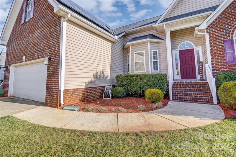 Property image 3 at 212 Silver Birch Lane, Mount Holly, NC 28120