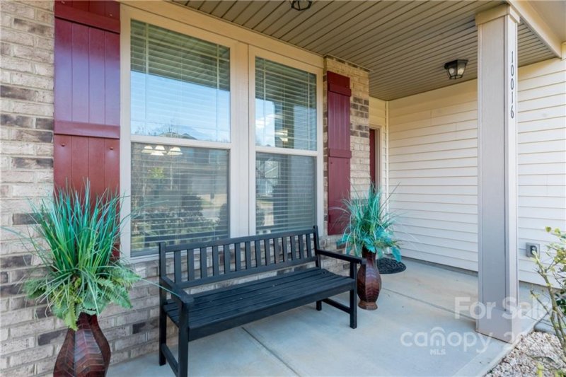 Property image 3 at 10016 Michael Crossing Drive, Charlotte, NC 28213