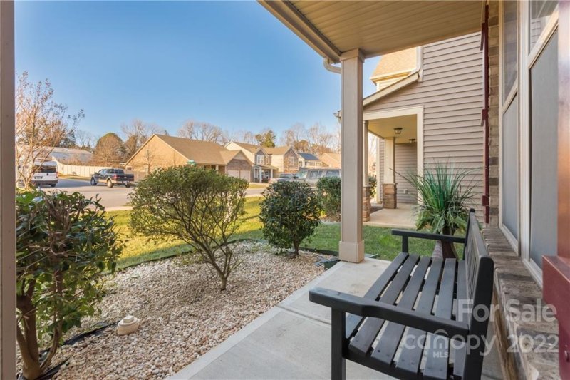 Property image 5 at 10016 Michael Crossing Drive, Charlotte, NC 28213