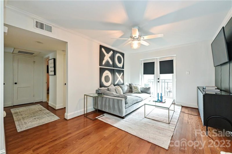 Property image 5 at 211 N Dotger Avenue, Charlotte, NC 28207