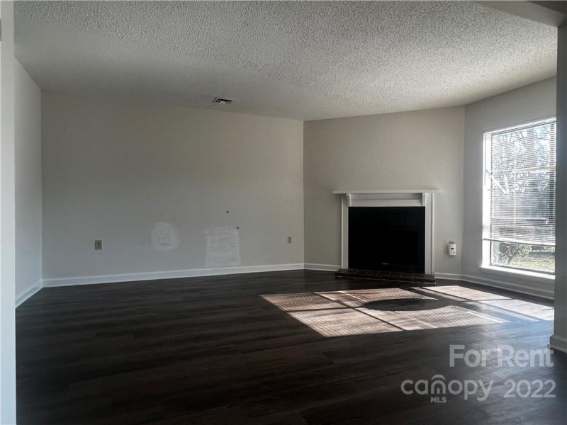 Property image 2 at 4824 Spring Lake Drive, Charlotte, NC 28212