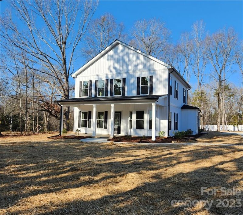 2220 University Drive