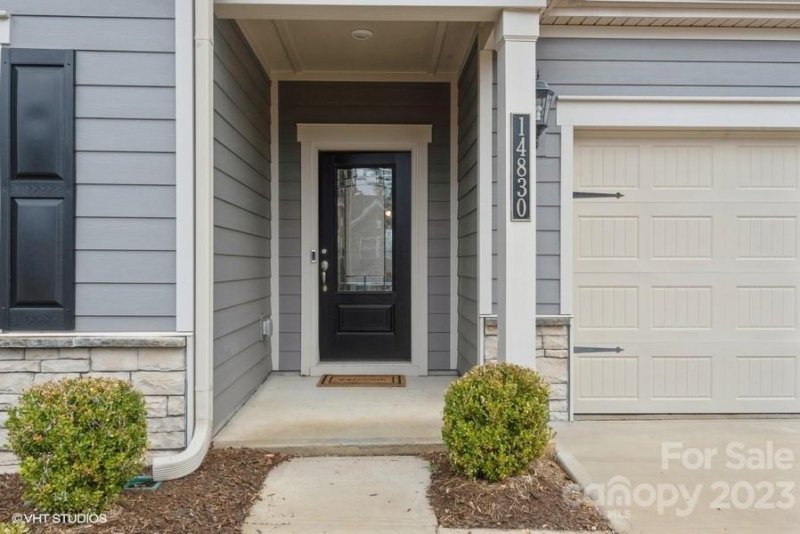 Property image 2 at 14830 Batteliere Drive, Charlotte, NC 28278