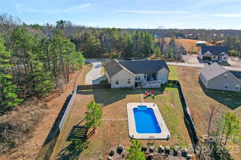 Property image 3 at 902 Hathcock Glen Drive, Oakboro, NC 28129