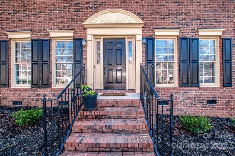 Property image 3 at 19950 Catamaran Court, Cornelius, NC 28031