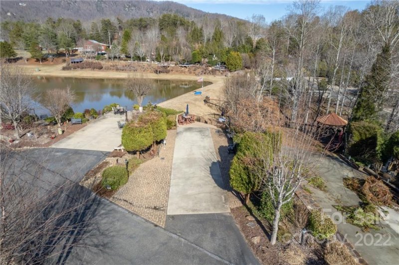 Property image 4 at 148 Cornell Circle, Lake Lure, NC 28746