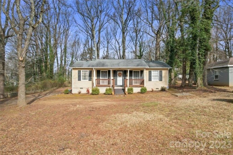 Property image 2 at 6005 Carver Boulevard, Charlotte, NC 28269