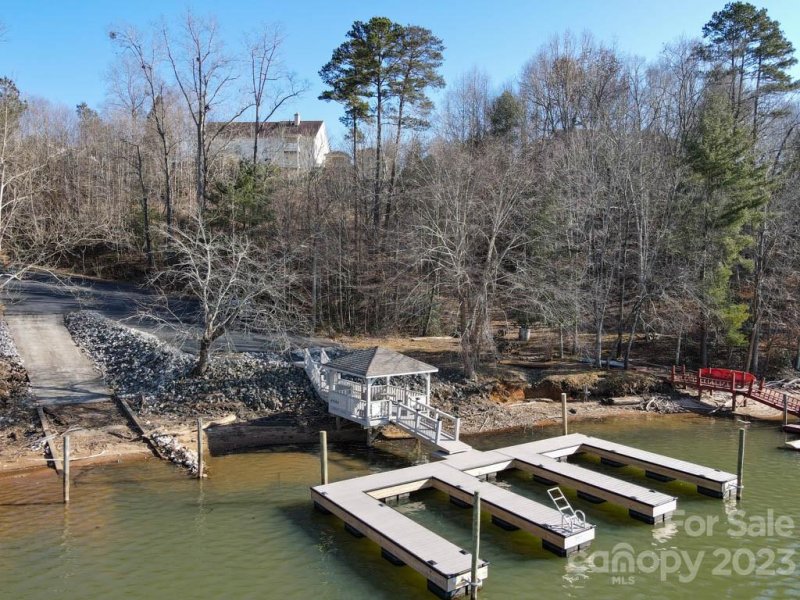 Property image 4 at 3710 8th Street Place, Hickory, NC 28601