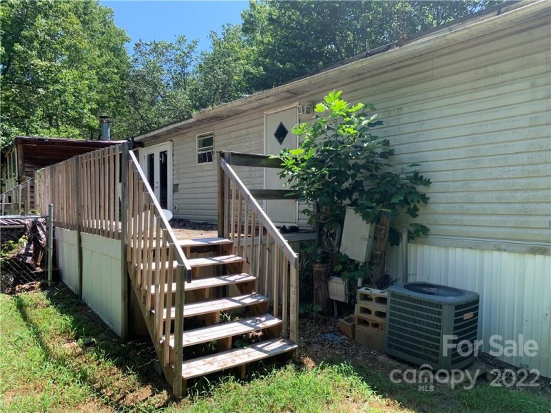 Property image 3 at 953 Hillview Drive, Iron Station, NC 28080