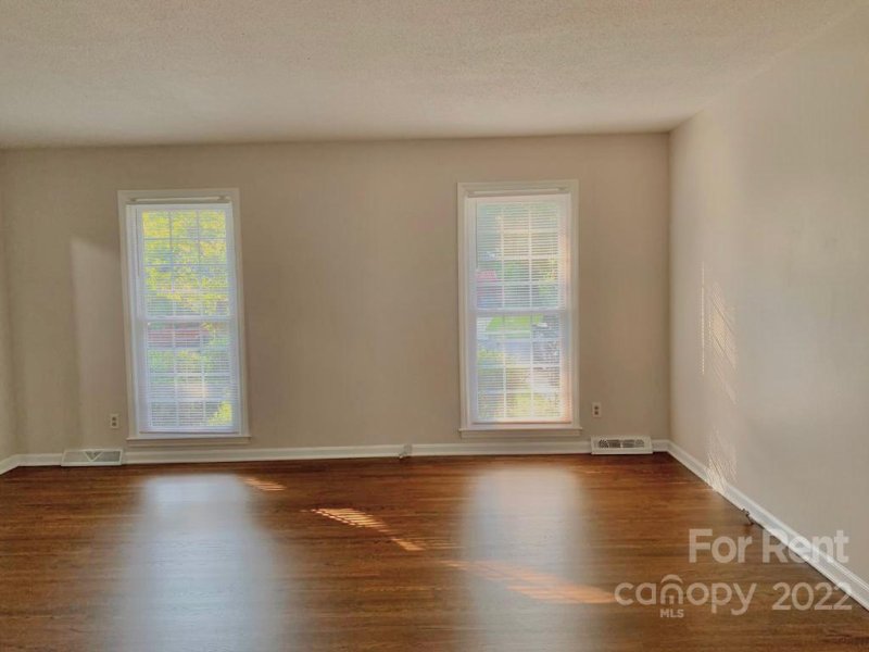 Property image 4 at 2314 Knickerbocker Drive, Charlotte, NC 28212