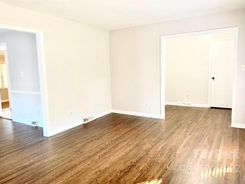 Property image 5 at 2314 Knickerbocker Drive, Charlotte, NC 28212