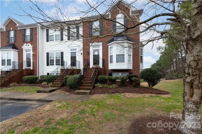 Property image 4 at 12304 Verdant Court, Charlotte, NC 28273