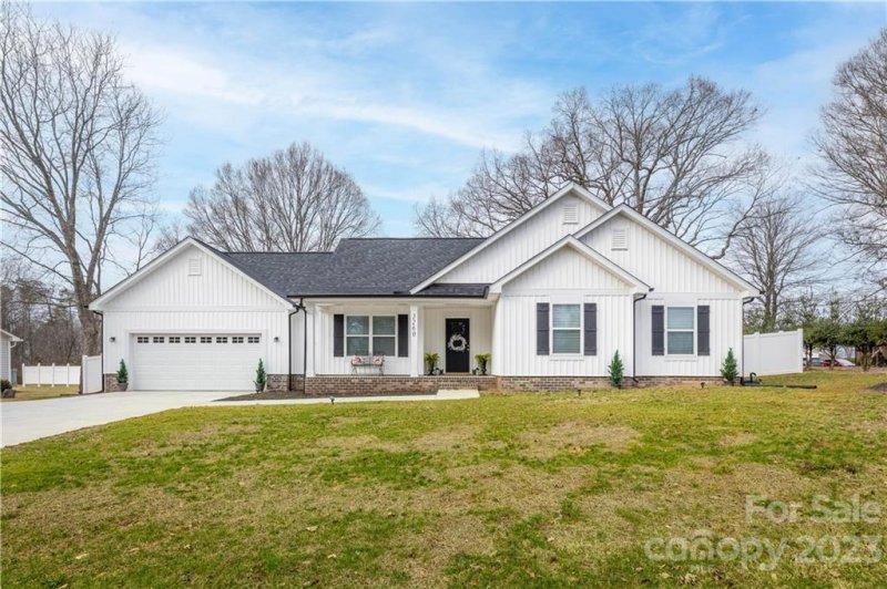 Property image 4 at 3260 St Vincent Drive, Claremont, NC 28610