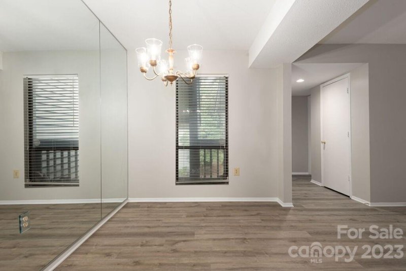 Property image 5 at 4918 Sardis Road, Charlotte, NC 28270