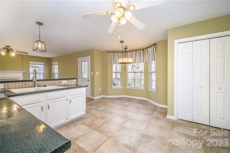 Property image 4 at 10425 Worsley Lane, Charlotte, NC 28269