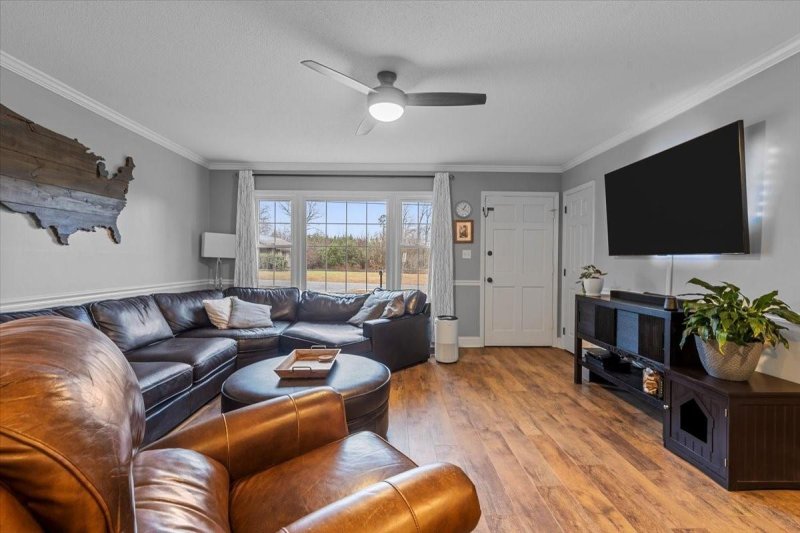 Property image 3 at 107 Ida Street, Belmont, NC 28012