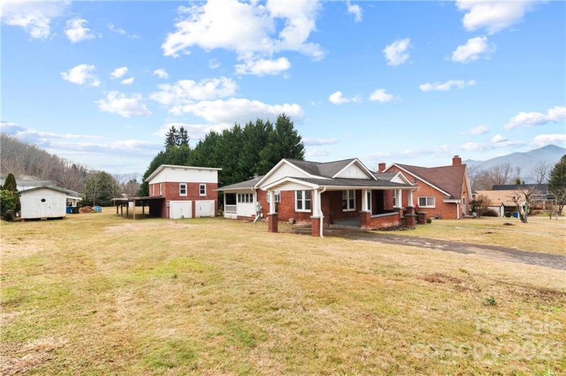 Property image 5 at 33 Carolina Avenue, Waynesville, NC 28786