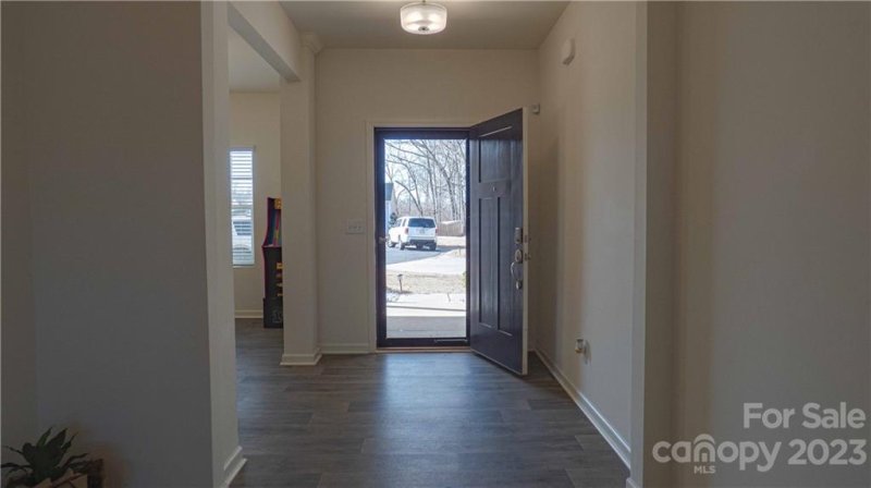 Property image 3 at 1036 Bramcote Lane, Charlotte, NC 28215