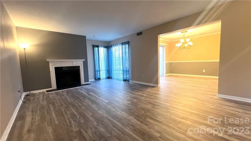 Property image 3 at 7802 Hummingbird Lane, Charlotte, NC 28212